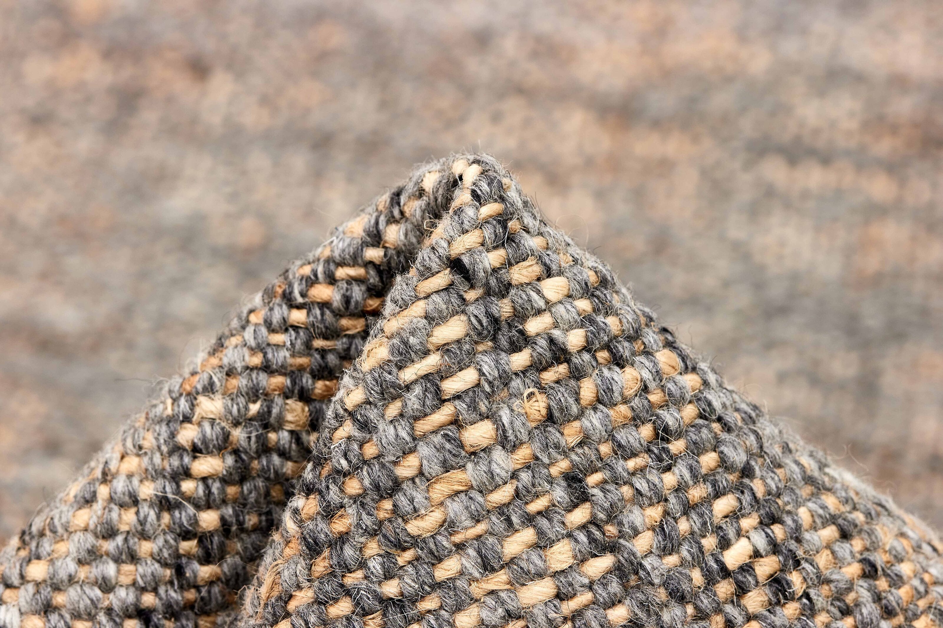 MOMO Rugs Nordic Nature Dark Grey