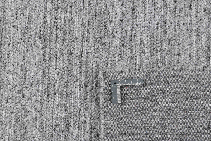 Laagpolig vloerkleed MOMO Rugs Nouveau Plain Light Grey